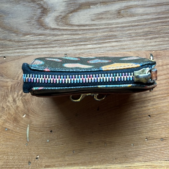 Authentic Dooney & Bourke Y2K Mini Card Wallet - Picture 11 of 17